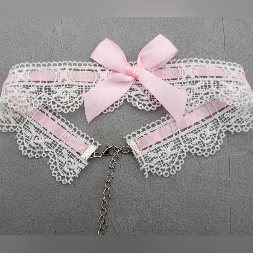 🆓 Free W/Purchase NWOT Lace Pastel Bow Choker Necklace